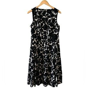 Talbots Black/Cream Floral Sleeveless Fit and Dress